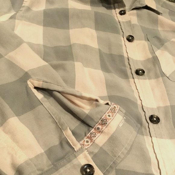 Harlow Plaid Button Up - Picture 1 of 4
